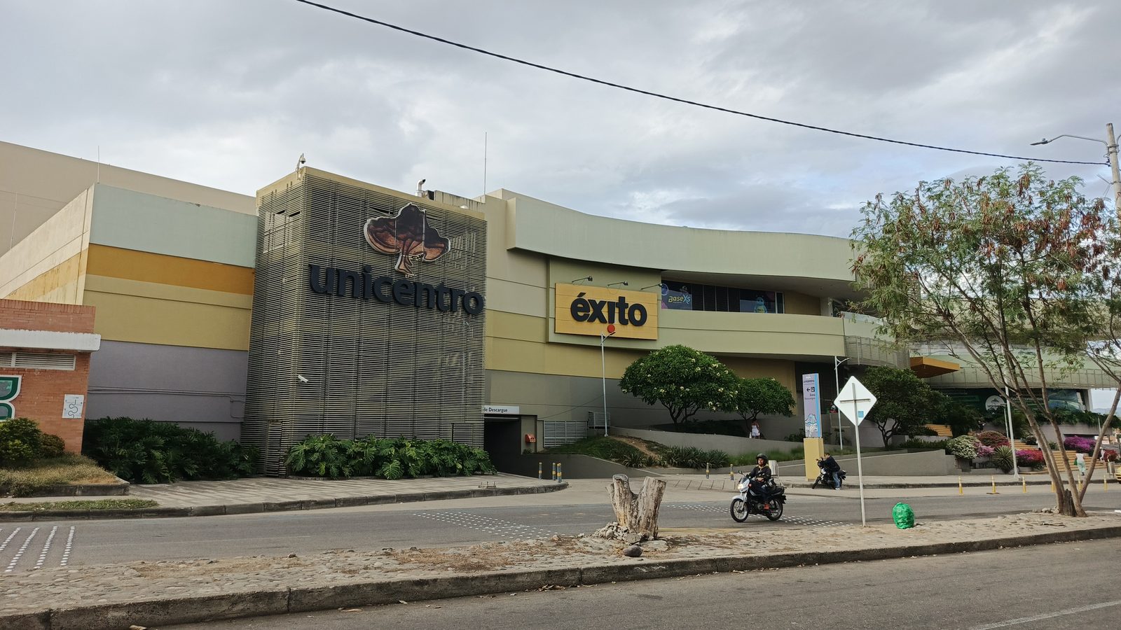 Centro comercial Unicentro